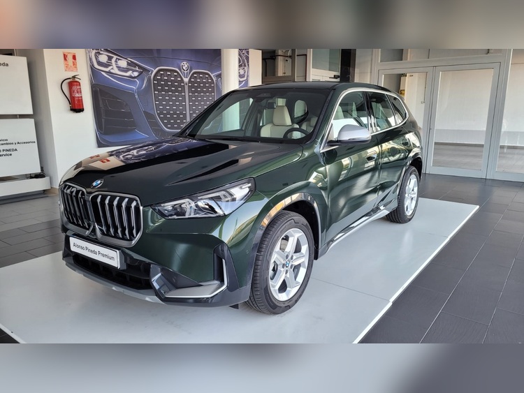 BMW X1 sDrive 18d foto miniatura