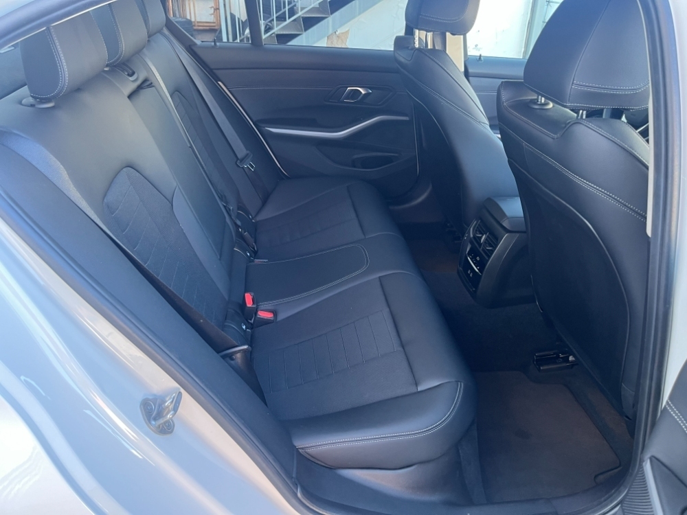 BMW Serie 3 320 d foto 19