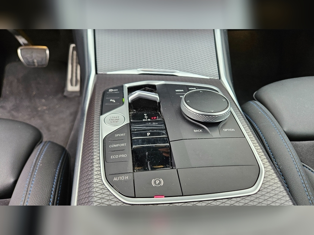 BMW Serie 3 318 d M Sport foto 20