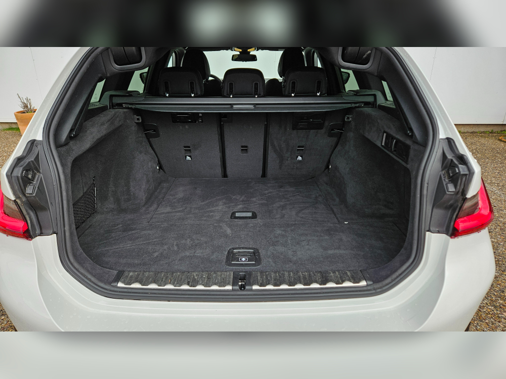 BMW Serie 3 318 d M Sport foto 39