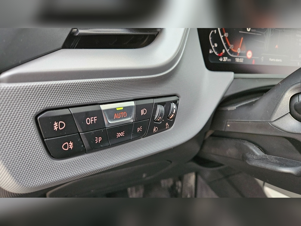 BMW Serie 1 118i foto 28