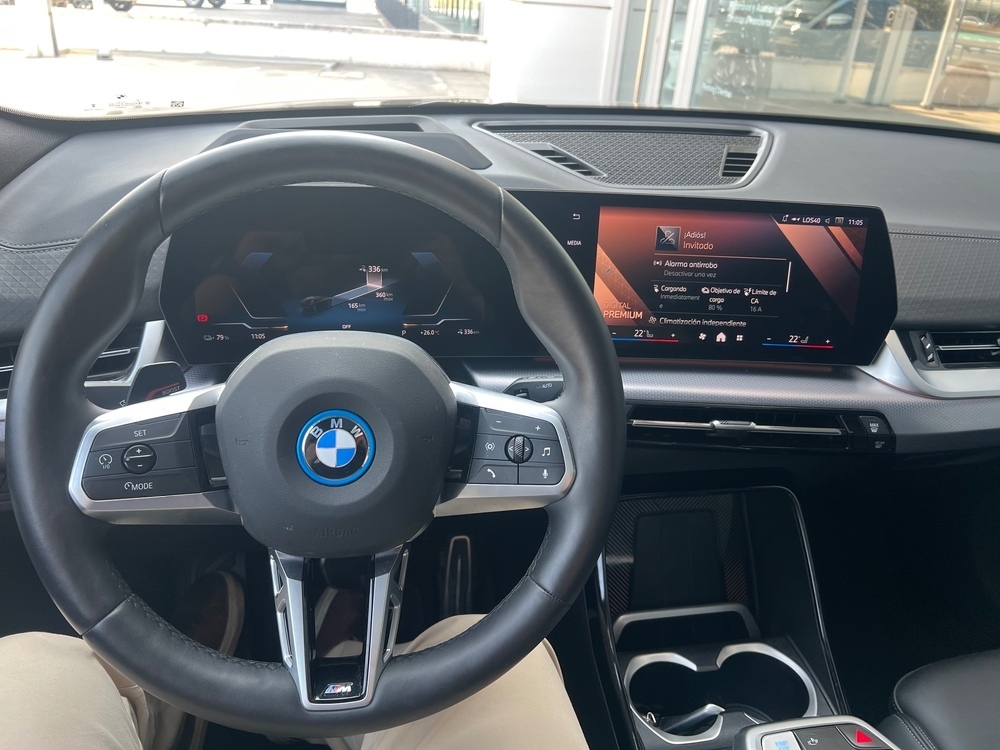 BMW Serie iX2 20 eDrive foto 13