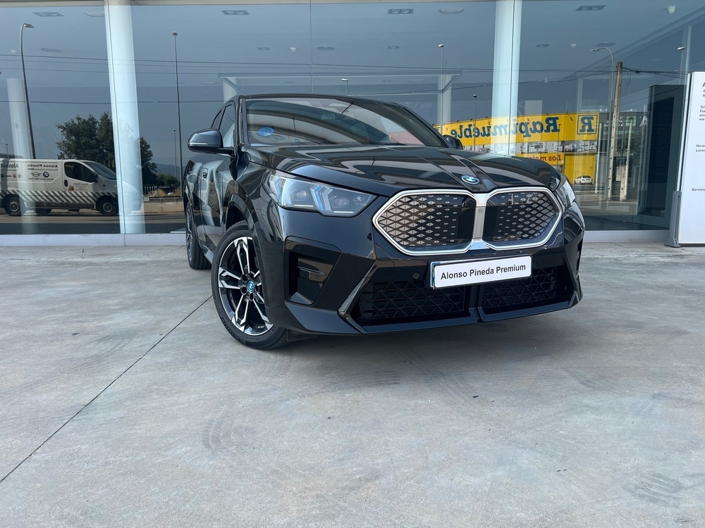 BMW Serie iX2 20 eDrive foto 4