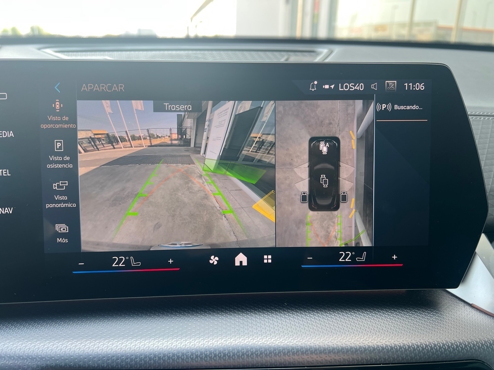 BMW Serie iX2 20 eDrive foto 22