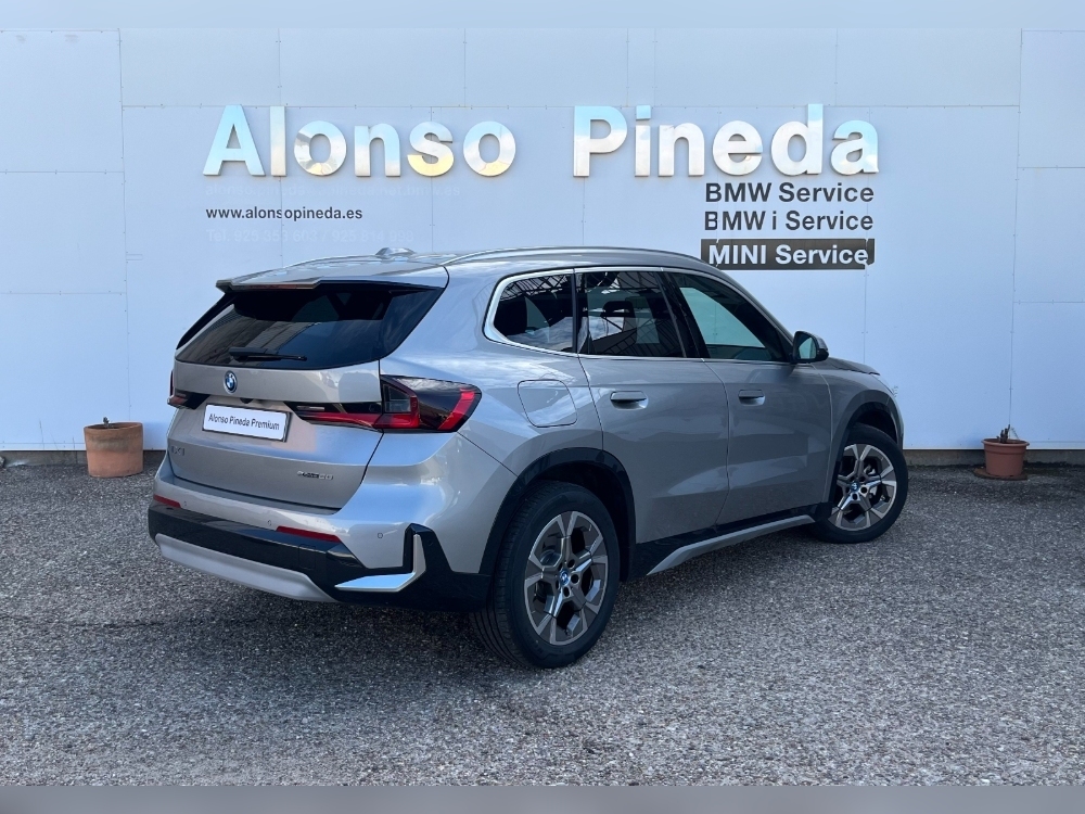 BMW iX1 20 eDrive xLine foto 3