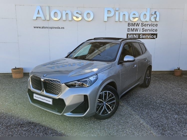 BMW Serie iX1 20 eDrive M Sport foto miniatura