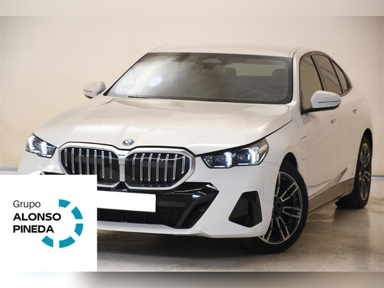 BMW Serie 5 530 e M Sport foto miniatura